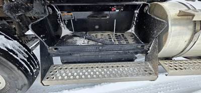 Kenworth T880 Battery Box