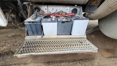 Peterbilt 367 Battery Box