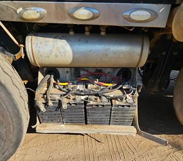 Peterbilt 367 Battery Box