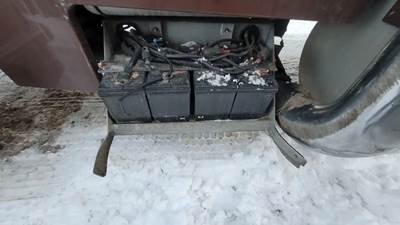 Peterbilt 379 Battery Box