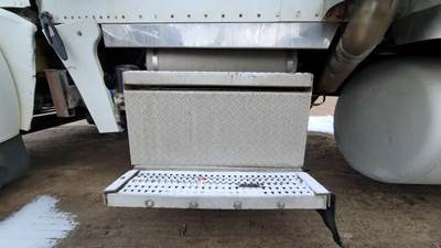 Peterbilt 379 Battery Box