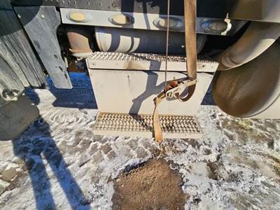 Peterbilt 379 Battery Box