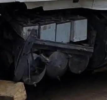 Volvo VNL Battery Box