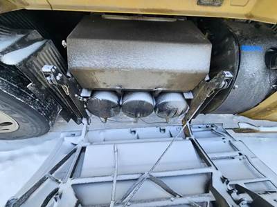 Volvo VNL Battery Box