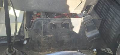 Western Star 4900SA Battery Box for a 2012 Western Star 4900 SA