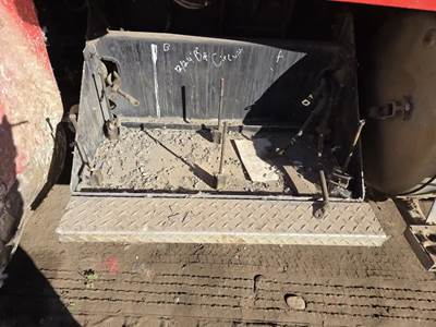 Western Star 4964-2 Battery Box
