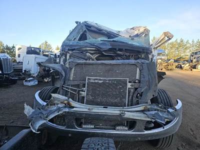 International DuraStar 4300 Front Bumper