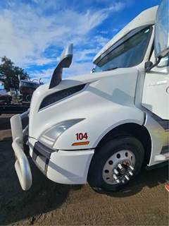 Volvo VNL Front Bumper