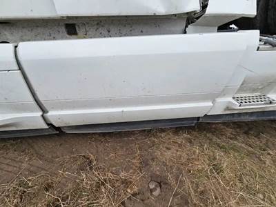 Volvo VNL Cab Fairing