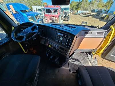Freightliner Cascadia 116 Cab Assembly