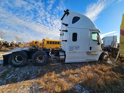 Freightliner Cascadia 125 Cab Assembly