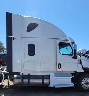 Freightliner Cascadia 126 Cab Assembly