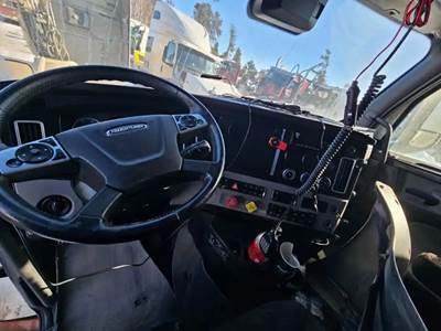 Freightliner Cascadia 126 Cab Assembly