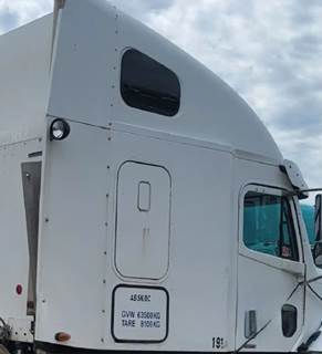 Freightliner Columbia 120 Cab Assembly