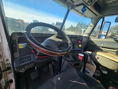 Freightliner Columbia 120 Cab Assembly