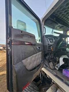 Kenworth T800 Cab Assembly