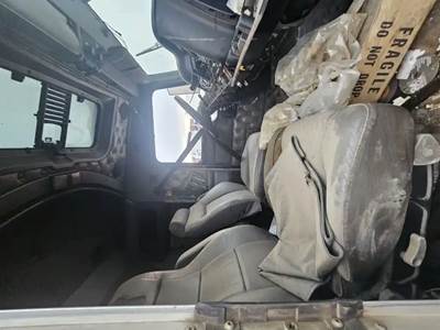 Kenworth T800B Cab Assembly