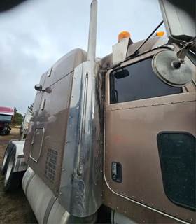 Peterbilt 379 Cab Assembly