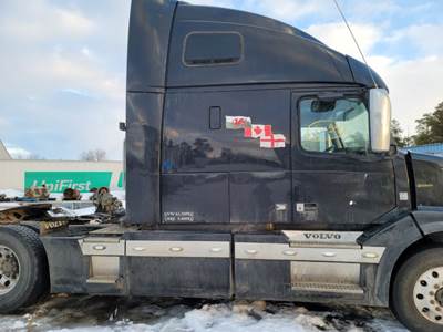 Volvo VNL Cab Assembly