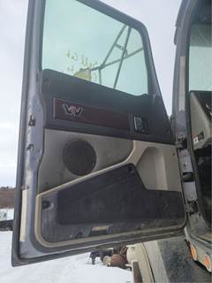 Western Star 4900SA Cab Assembly for a 2015 Western Star 4900 SA