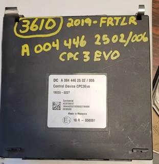 Detroit Chassis Control Module for a 2019 Freightliner Cascadia 126