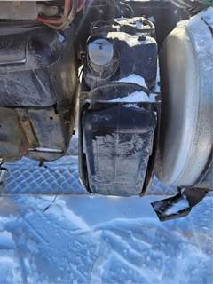 Freightliner Cascadia 113 DEF Tank