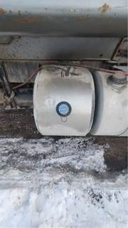 Kenworth T800 DEF Tank