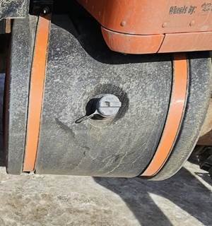 Kenworth T880 DEF Tank