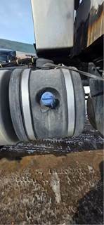 Kenworth T880 DEF Tank