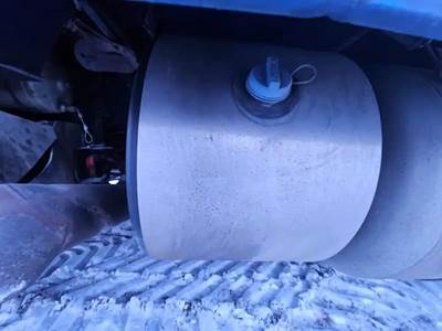 Peterbilt 389 DEF Tank