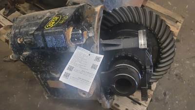 Detroit Rear Differential for a 2015 Peterbilt 367