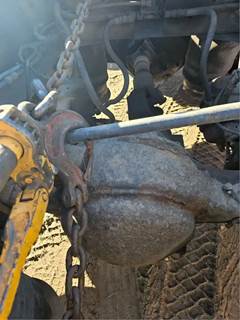 Eaton DSP41 Rear Differential for a 2003 Freightliner Columbia 120