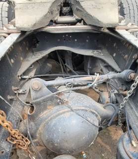 Meritor-Rockwell MT40-14XC Rear Differential for a 2015 Volvo VNL