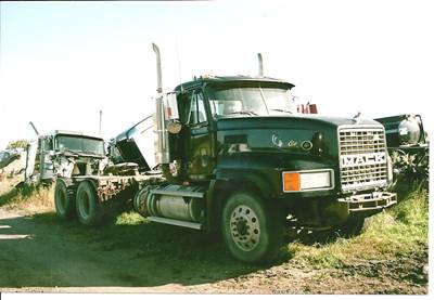 Meritor-Rockwell RT46-160 Rear Differential for a 2002 Mack CH 613
