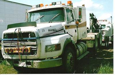 Ford A9513 AEROMAX 113 Left Door