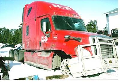 Freightliner Cascadia Right Door