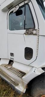 Freightliner Century Class 112 Right Door for a 1999 Freightliner CENTURY CLASS 12