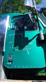 International 9900i Right Door
