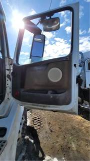 Volvo VNL Right Door