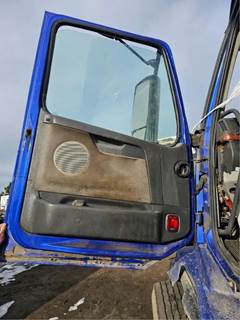 Volvo VNL Left Door