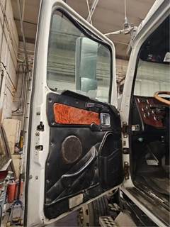 Western Star 4900FA Left Door for a 2011 Western Star 4900 FA