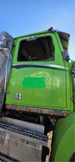 Western Star 4900SA Right Door for a 2012 Western Star 4900 SA