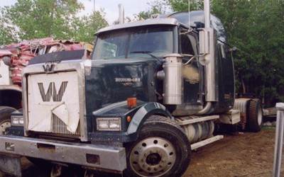Western Star 4964FX Left Door