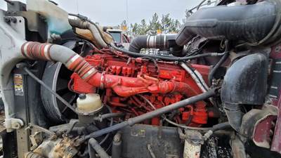 Detroit DD15 Engine for a 2023 Freightliner Cascadia 126