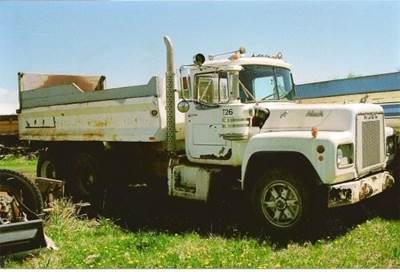 Mack 237 Engine for a 1972 Mack R600 For Sale | Sturgeon County, AB ...