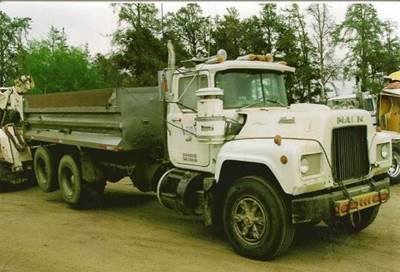 Mack 300 Engine for a 1981 Mack R686ST
