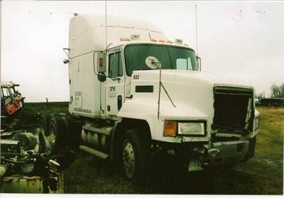 Mack E7-350 Engine for a 2000 Mack CH613