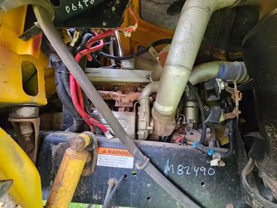 Mercedes-Benz MBE 900 Engine for a 2004 Freightliner FS65 Chassis