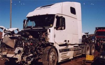 Volvo Engine for a 2004 Volvo T670