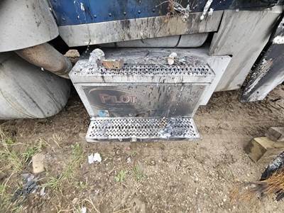 Caterpillar C15 Exhaust Assembly for a 2011 Peterbilt 389